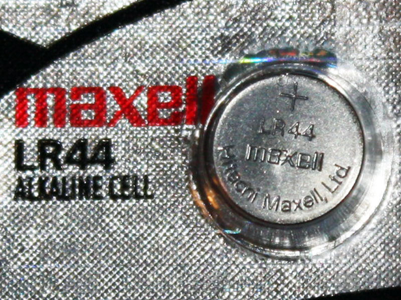 Maxell LR44 Micro Alkaline Battery Coin / Button Cell Single